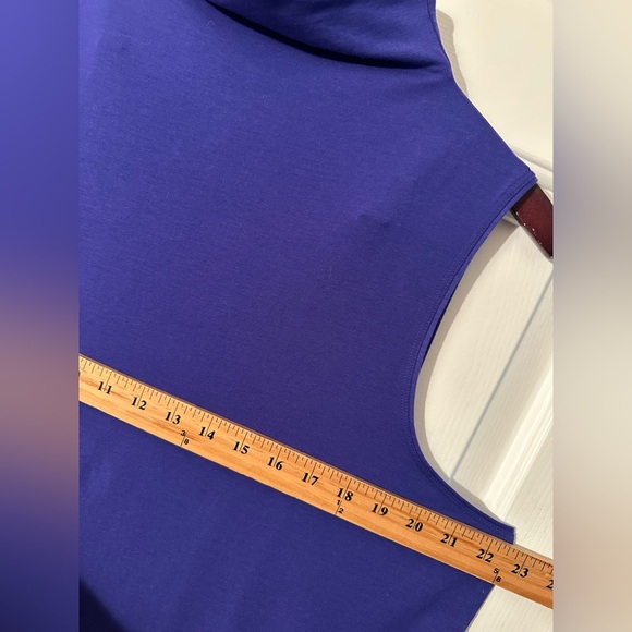 NWT ATHLETA XL Outbound Mock Neck Tank Bright Blue Oversize Arm Holes Cotton Bld - Picture 7 of 9